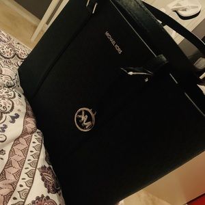 Michael Kors tote